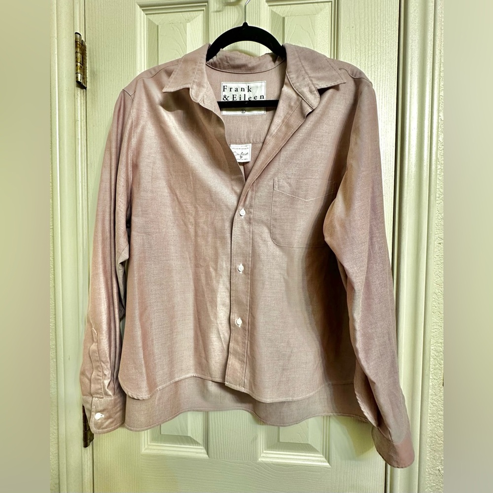 FRANK & EILEEN silvio woven button up shirt in washed wine SIZE: Large